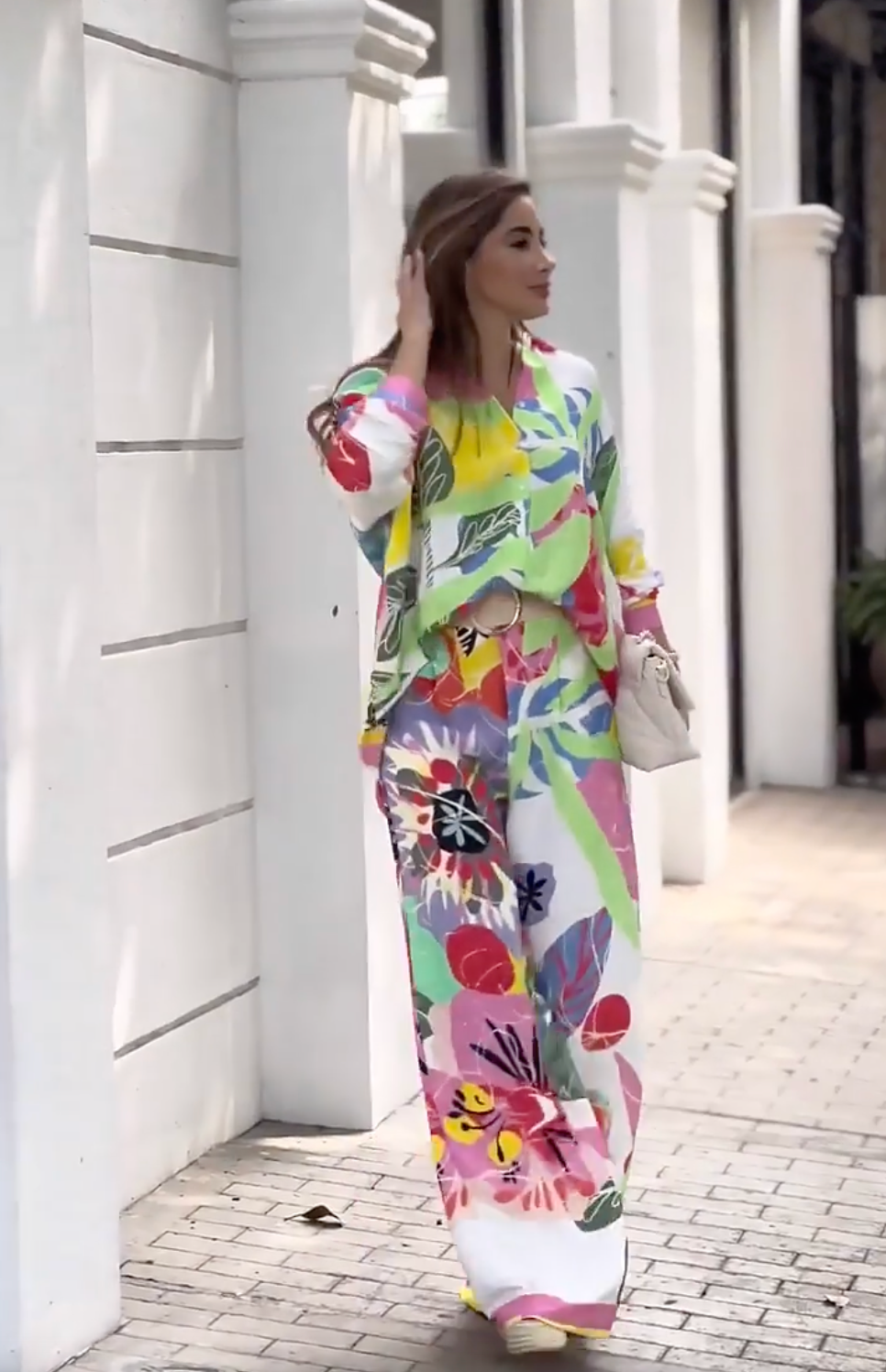 ELARA PARIS™ | Ensemble Fluide Pop-Art – Éclat d’Été & Confort Chic